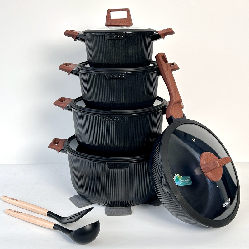 Professional Black Fluted Die Cast Aluminum Cookware Set 15pcs Induction Ready Non-Stick Ceramic Ribbed Pots And Pans For Chef