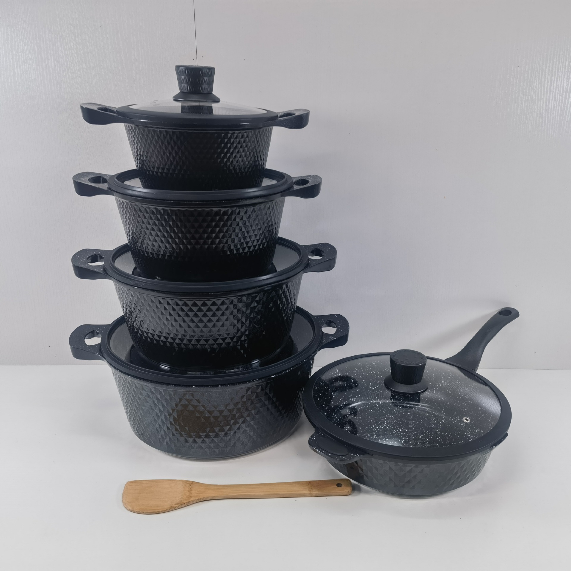 11-Piece Classic Aluminum Cookware Set PTFE Non-Stick Glass Lids Oven Dishwasher Safe Gas Induction Compatible Kitchen