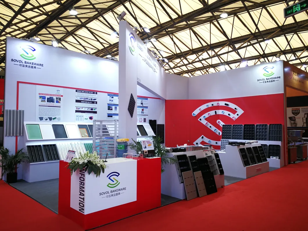 Client communication during trade show