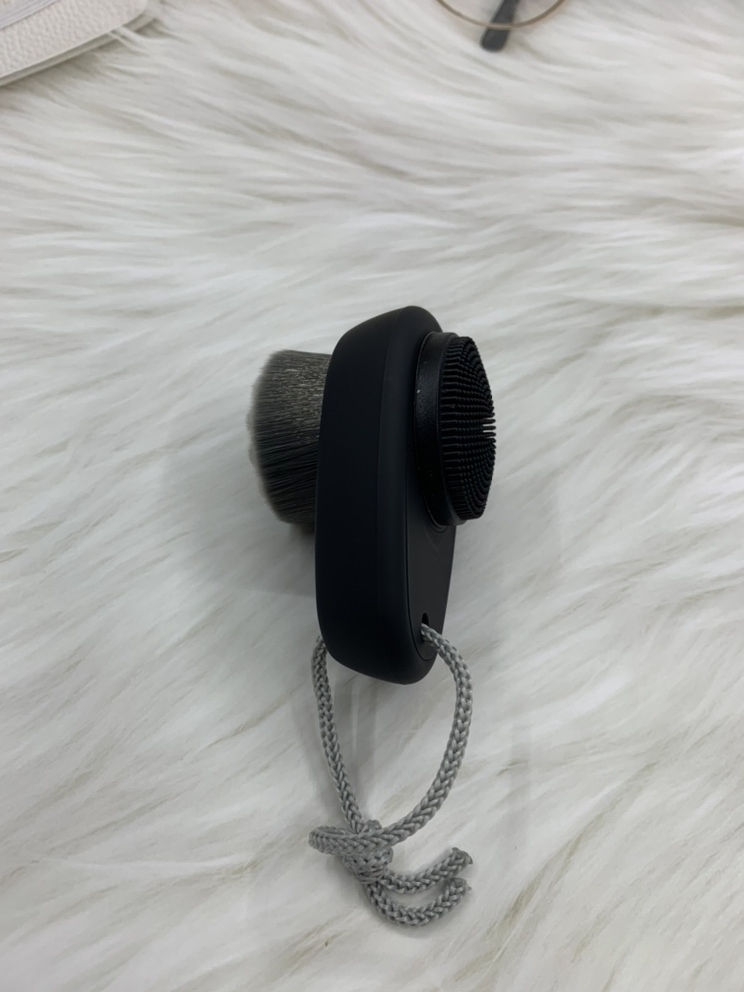 Mini Black Color Facial Silicone Massage Brushes ABS Plastic Handle Facial Wash Brush with Transparent Lid