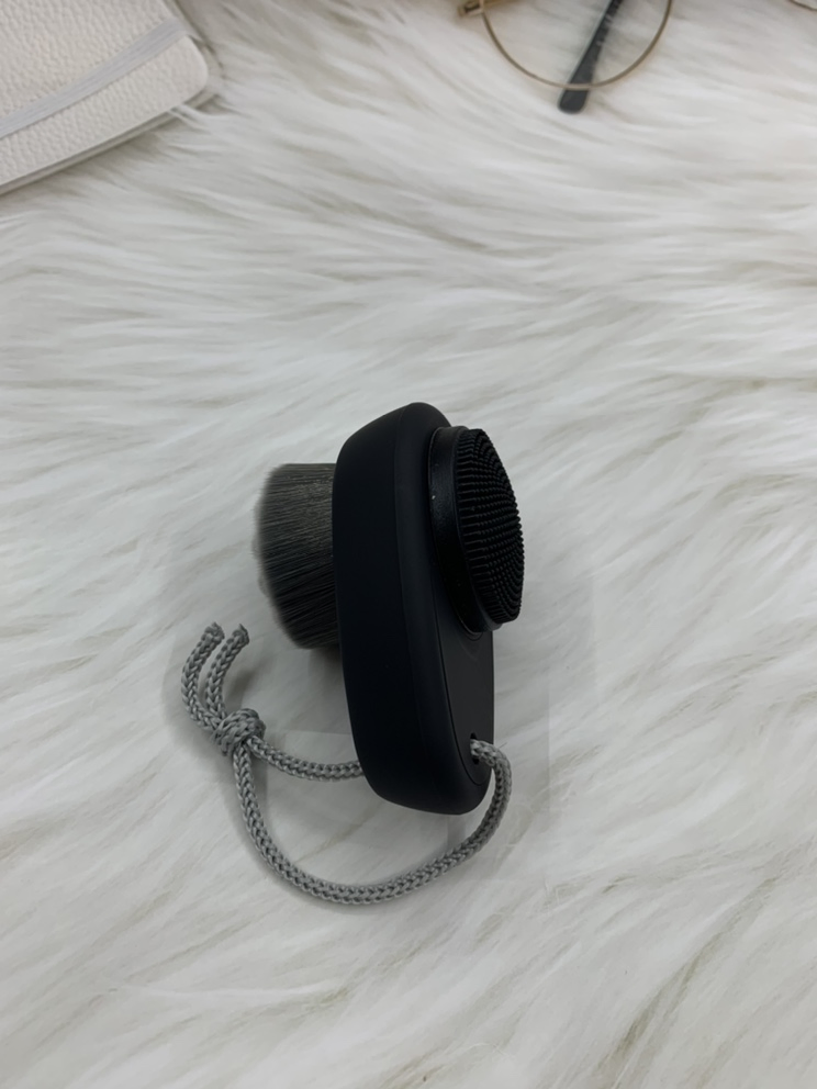 Mini Black Color Facial Silicone Massage Brushes ABS Plastic Handle Facial Wash Brush with Transparent Lid