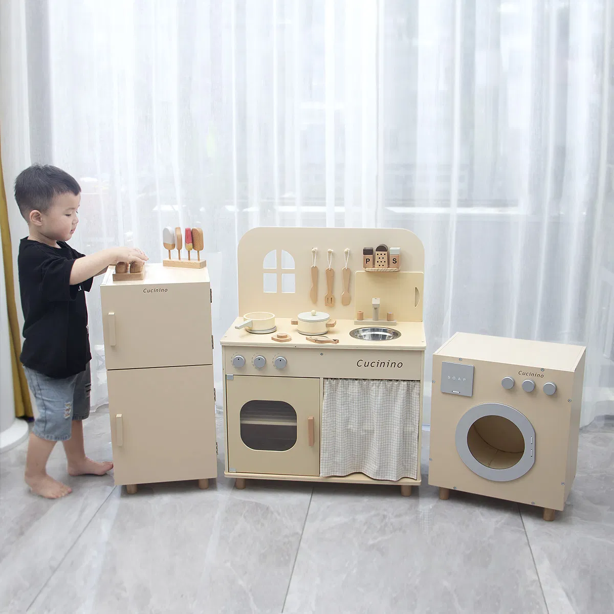Wooden Playing Items Pretend Role Kitchen Set Features