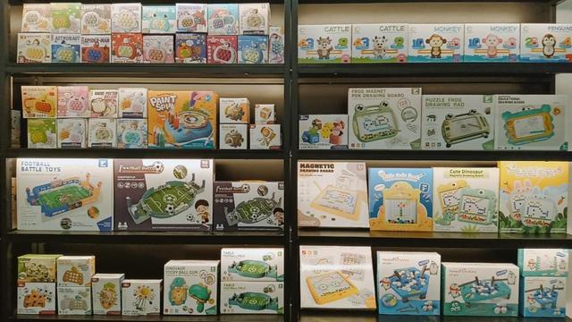 Wooden puzzles and building blocks educational toys for kids