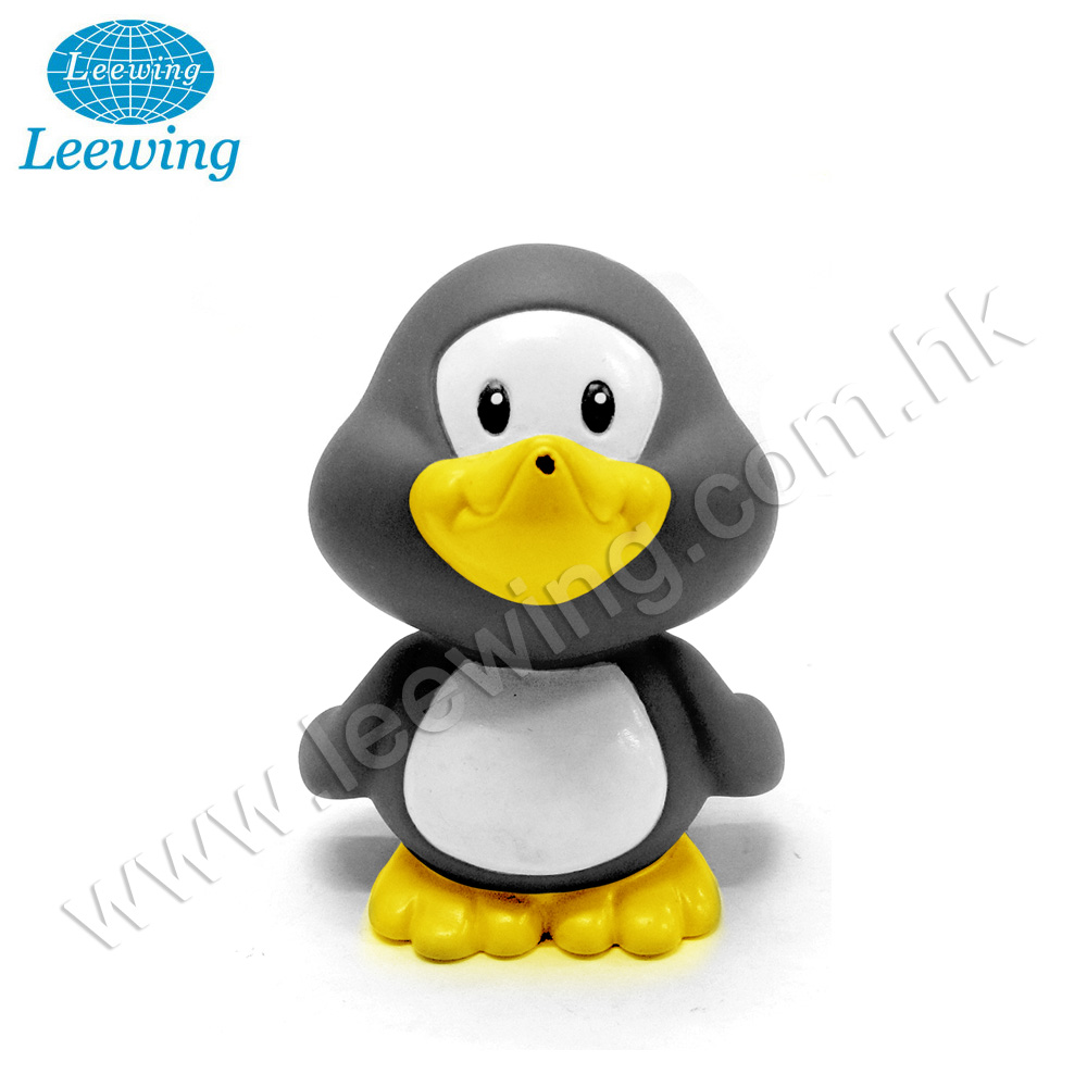 Hot Sale Kids Safe Cute Plastic PVC Vinyl Animal Baby Bath Toys Squeaky Penguin Soft Toy Mini Animal Waterproof Shower Toy