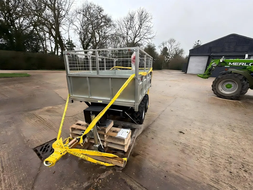 1.5t Three-Way Tipping Utility Trailer with Hydraulic Action