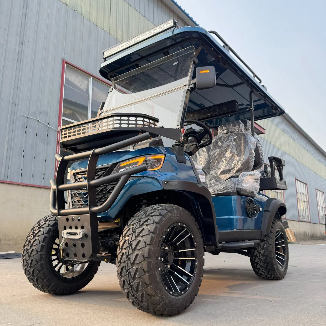 Best Selling Electric Four-Wheeler Golf Cart Electric Beach Buggy Solar-Powered Golf Club Cart Farmer's Cart Hunting Cart