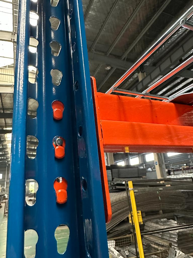 USA Type Warehouse Steel Pallet Racks 3000IBS 4000Ibs Factory Direct Sale Teardrop Pallet Racks