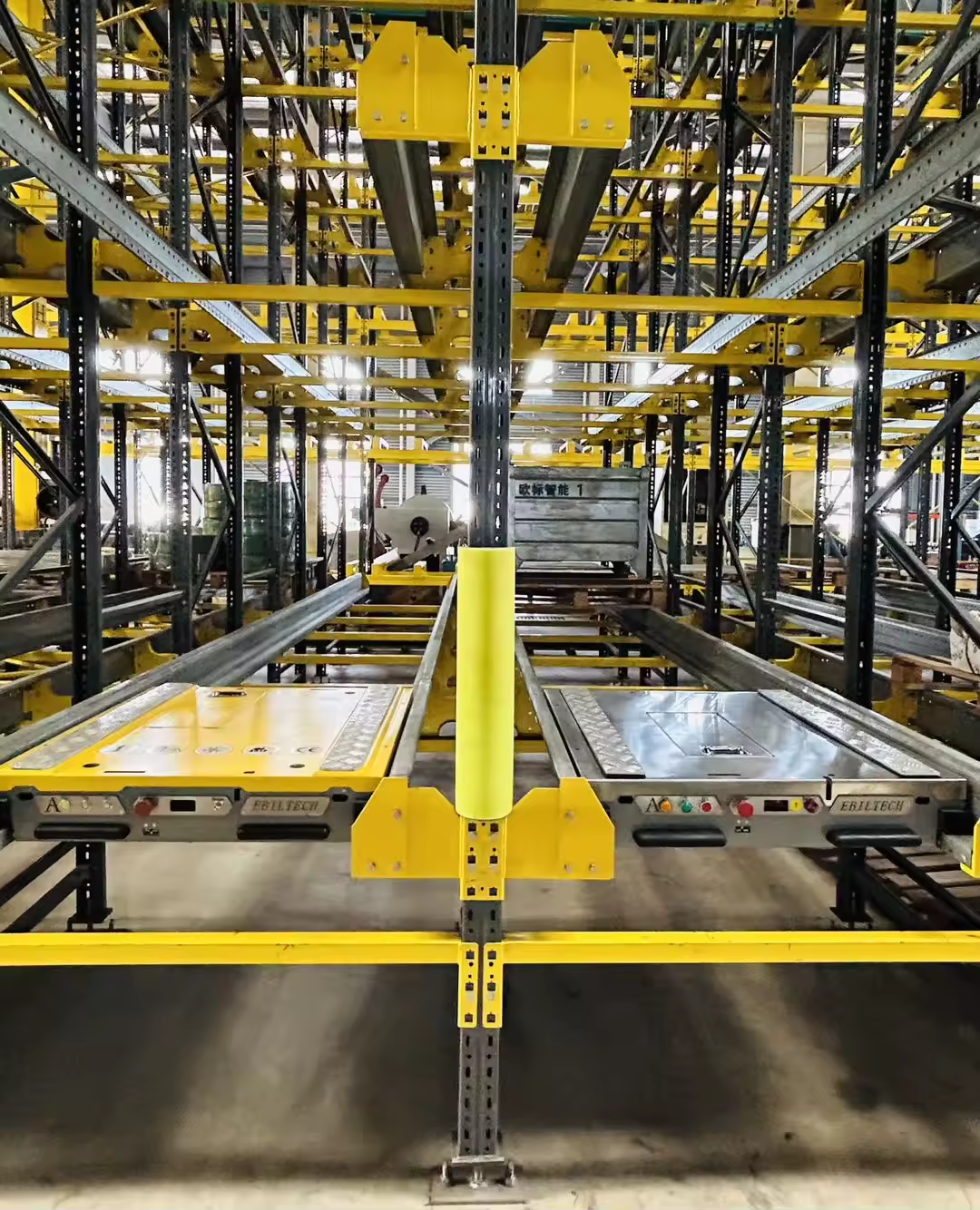 EBILTECH Steel/Metal Radio Pallet Shuttle Car Warehouse Automation Equipment with 2000kg Capacity and Anti-Collision Storage