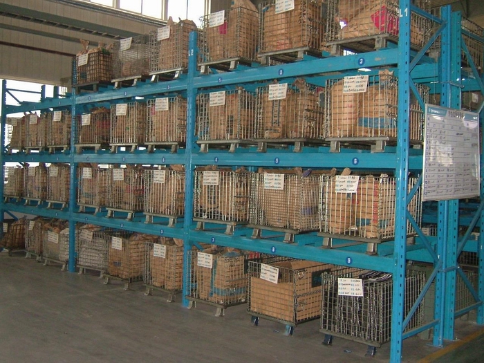 Customized Foldable Mesh Cages Galvanized Goods Warehousing Container Metal Net Cage Wire Cage Mesh Box for Factory