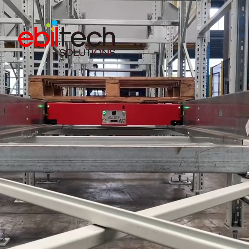 Warehouse Storage Heavy Duty 4-direction Shuttle Robot Automated Mechanical Pallet Four Way Shuttle Storage Equipment 1-2T