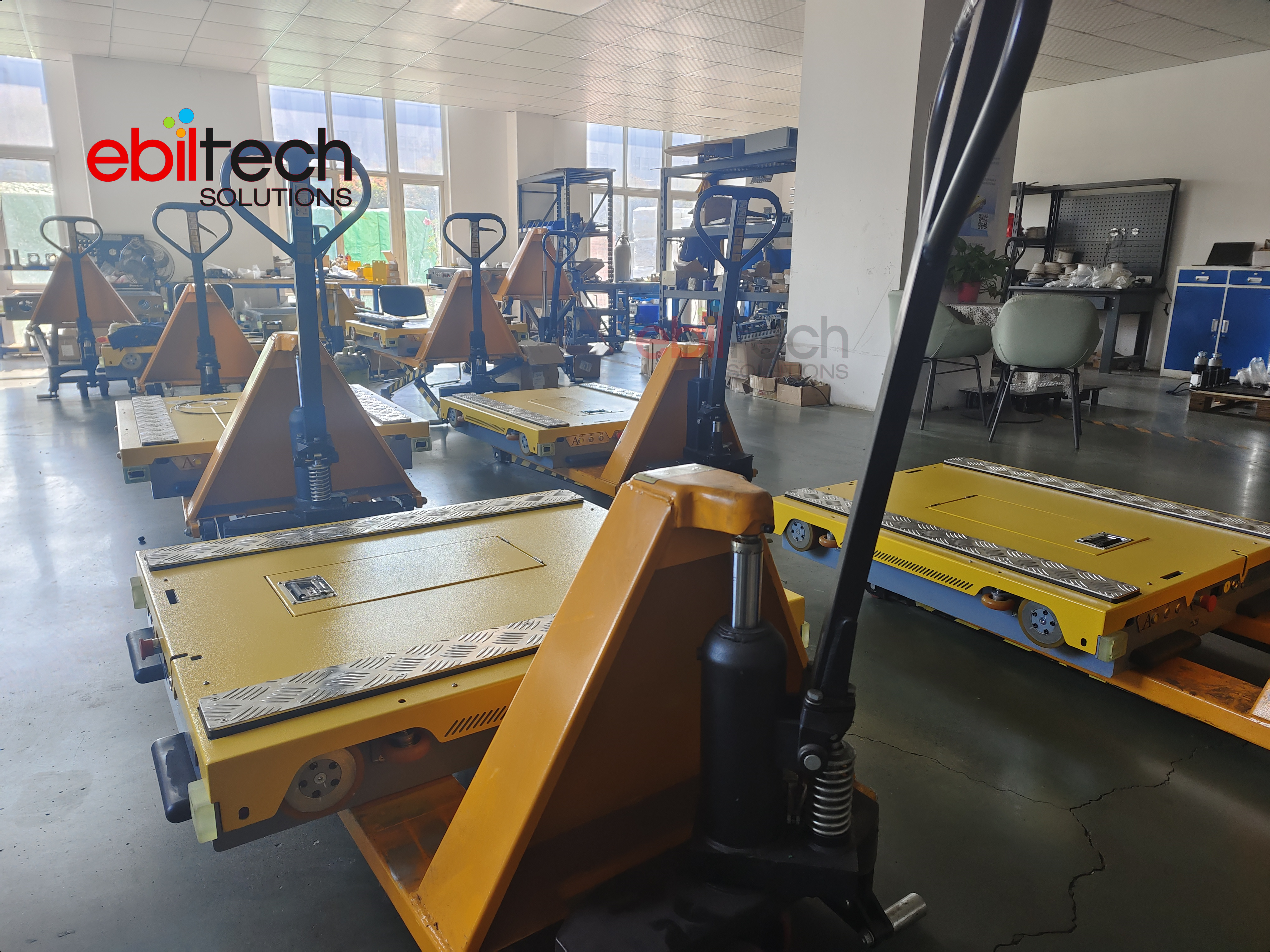 Battery Powered Warehouse Radio Shuttle Cold Chain Storage Industrial Automated Pallet Shuttle Systems