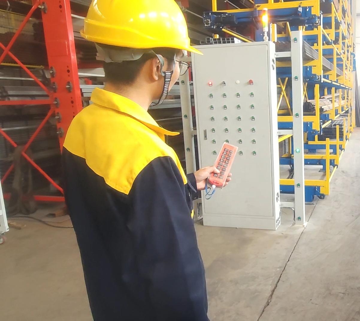 Customized Industrial Warehouse Storage Steel Electric Telescopic Cantilever Rack for Pipe Tube Bar