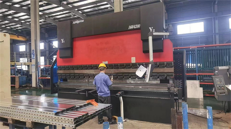 Bending Machine