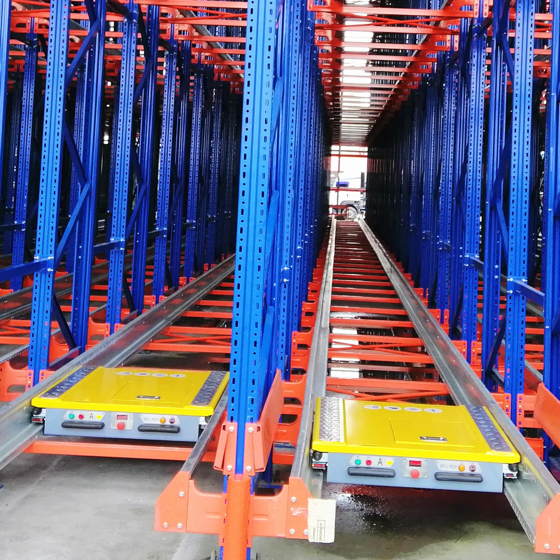 EBILTECH Full Automatic Shuttle Rack Mobile Radio Shuttle Racking Cargo Handling Robot Remote Control Cart for Pallet