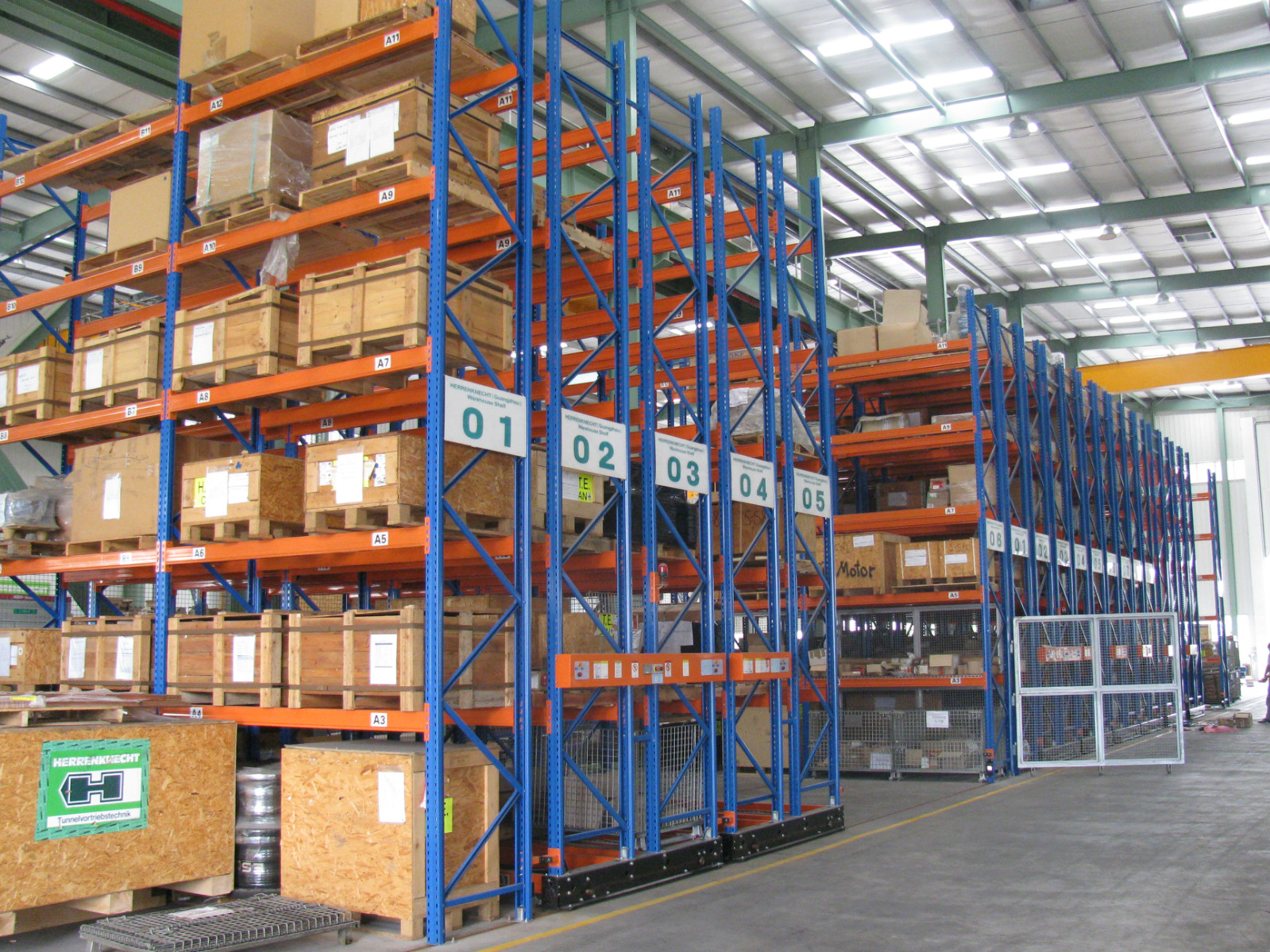 Electronic Mobile Shelves Charge Intelligent Mobile Shelving System