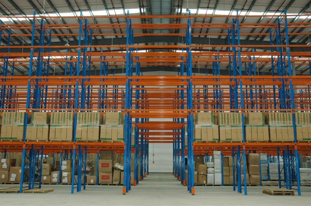 Steel Drive in Pallet Racking System Shelves Through-type Rack Pallet Racking with Drive-in Feature