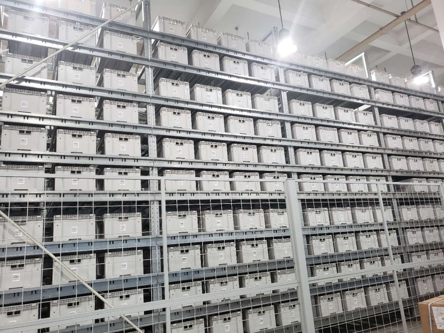 Professional Manufacturer of Automated Smart Storage System Multi Shuttle Asrs Box Picking Shuttle Racking