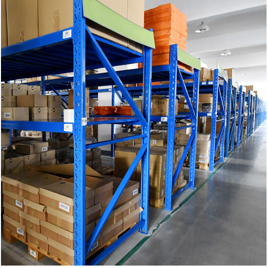 800kg Per Layer Medium Duty Steel Selective Pallet Rack CE Certified Corrosion Protection Powder Coated/Galvanized Long Span