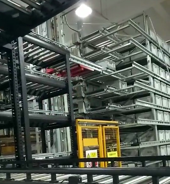 Steel Multi Shuttle Systems Corrosion Protection Radio Shuttle Rail Guide 1500kg Pallet Capacity for Automatic Warehouse (CE