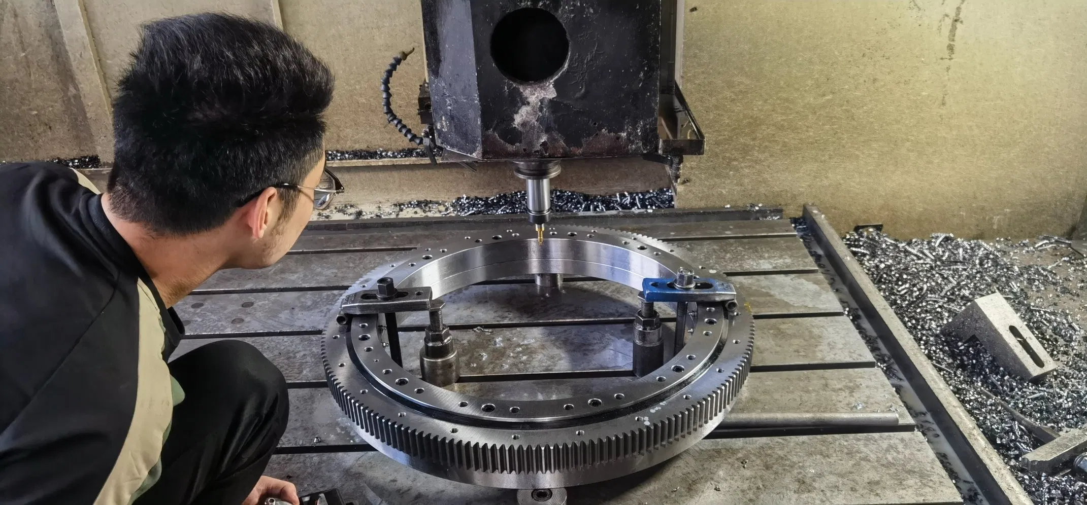 China Factory Good Price High Load High-Precision Carrying Slewing Bearing External Gear Slewing Bearing