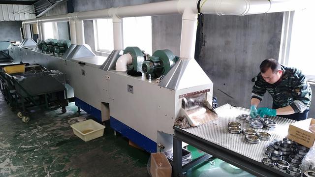 Special and non-standard bearings including railway bearings and high temperature precision bearings