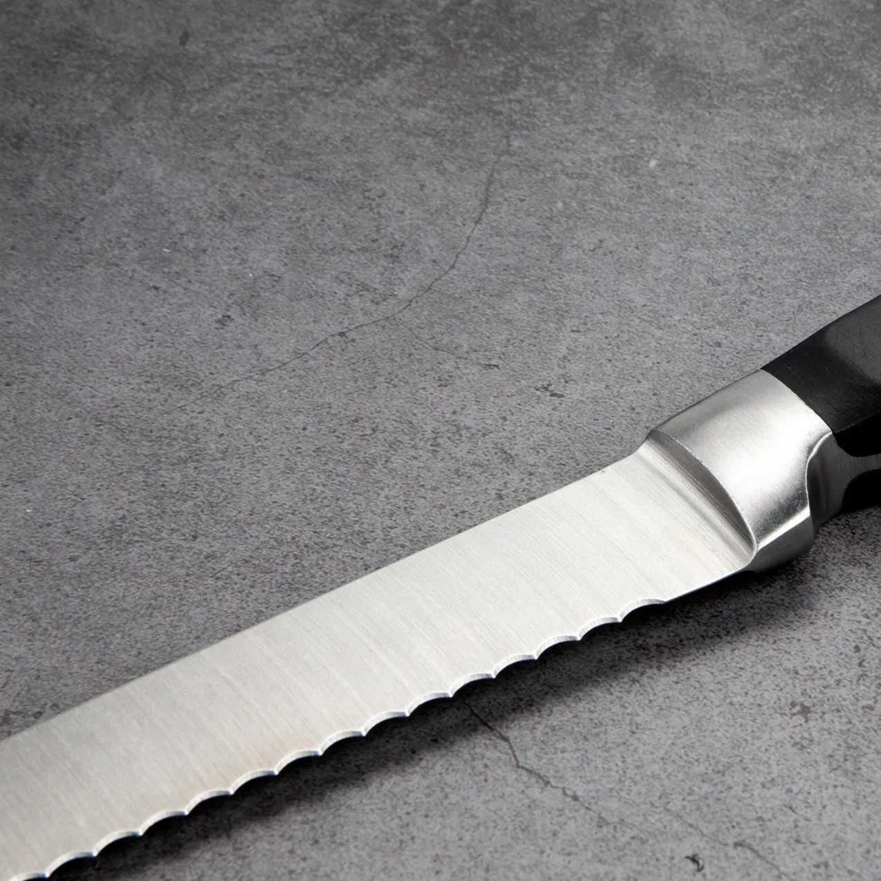 13" Stainless Steel Bread Knife with Die-Cast Handle (SE-B007)