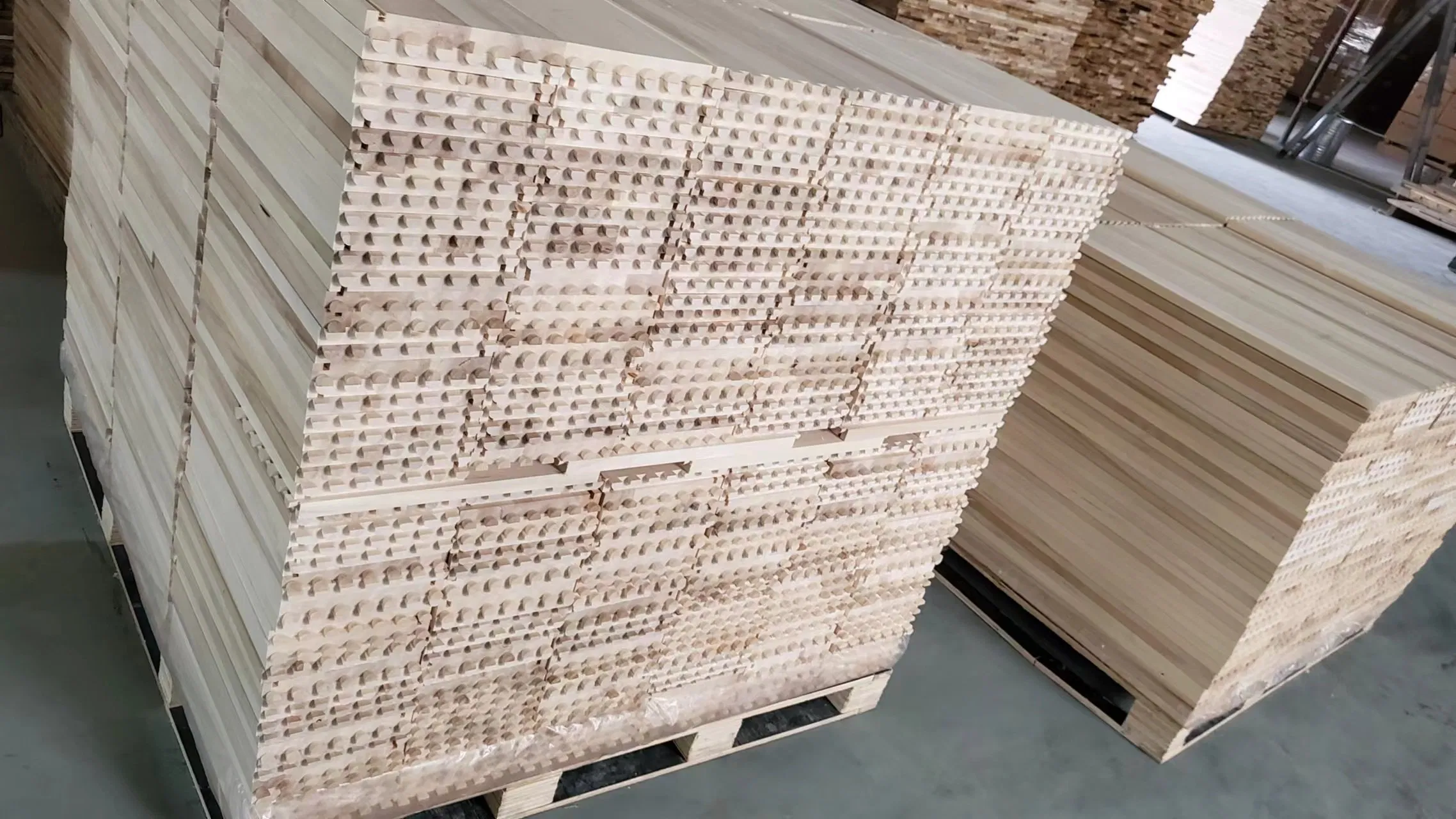 Knife Cutting Dovetail Groove Solid Wood Drawer Board Furniture Paulownia Drawer Board