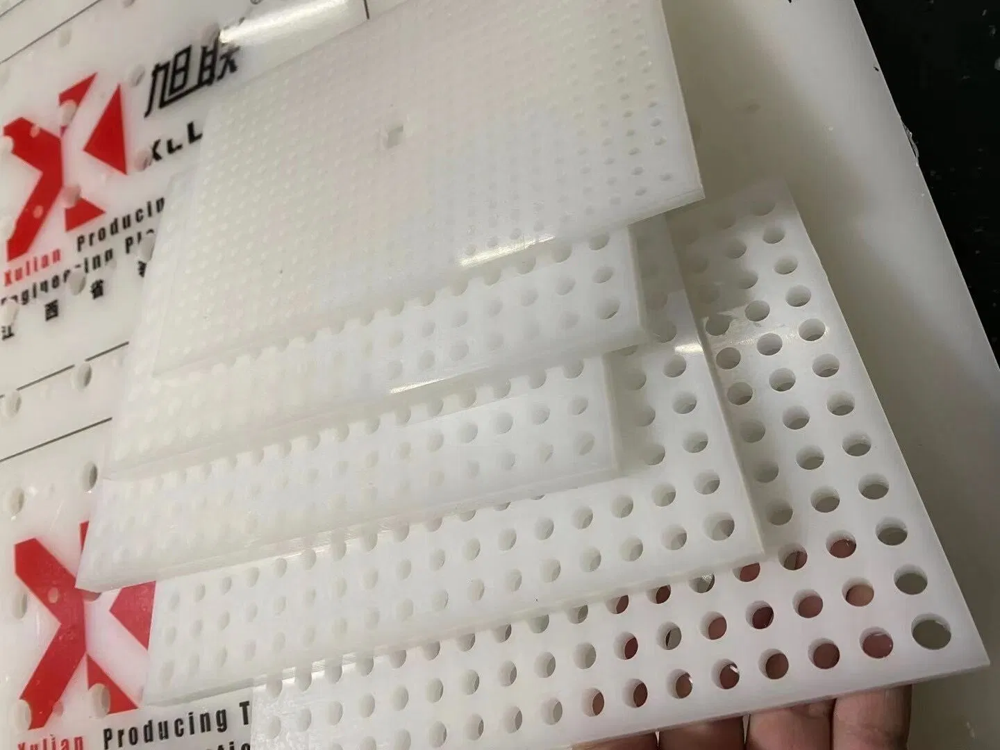 Colored Acrylic Mirror Panel Organic Glass Gold Mirror Silver Mirror Reflective Reflection Black and White Board Single and Double-Sided PS Board Cutting