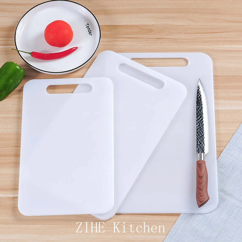 Thickened Plastic Cutting Board 1