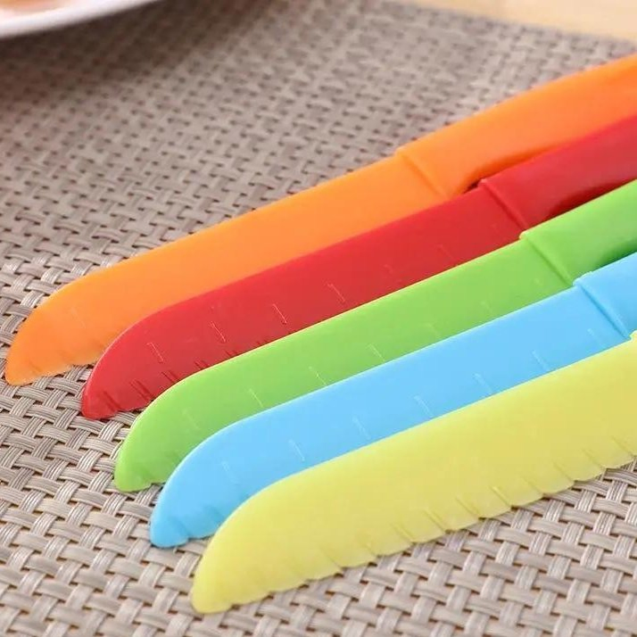 Saw Tooth Cutter Plastic Fruit Knife Safe Kitchen Knife Kids Chef for Bread Lettuce Toddler Cooking Knives Children Paring Knives
