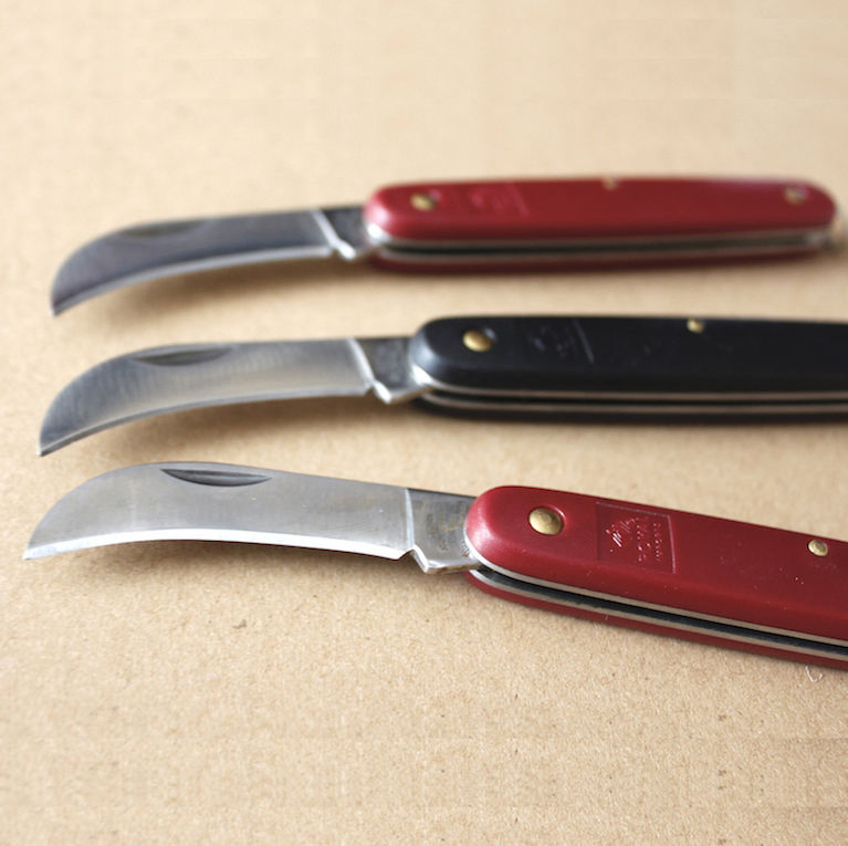 Vegetable Tools Stainless Steel Pocket Folding Paring Knife Fruit Knife with Plastic Handle