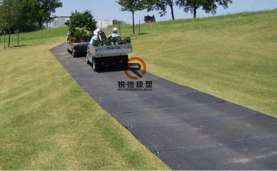 Heavy Duty Flexible HDPE UHMWPE Composite Ground Mat Grass Protection Road Mat