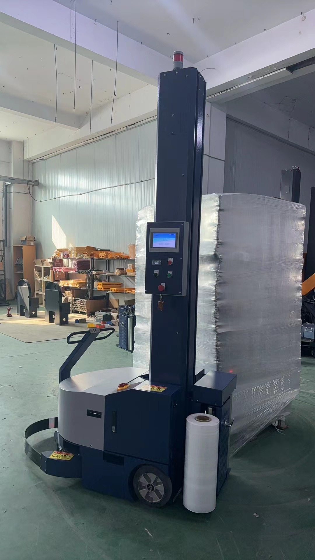 Intelligent Self-propelled Stretch Robot Electric Pallet Wrapping Machine PLC Control System Robot Wrapper