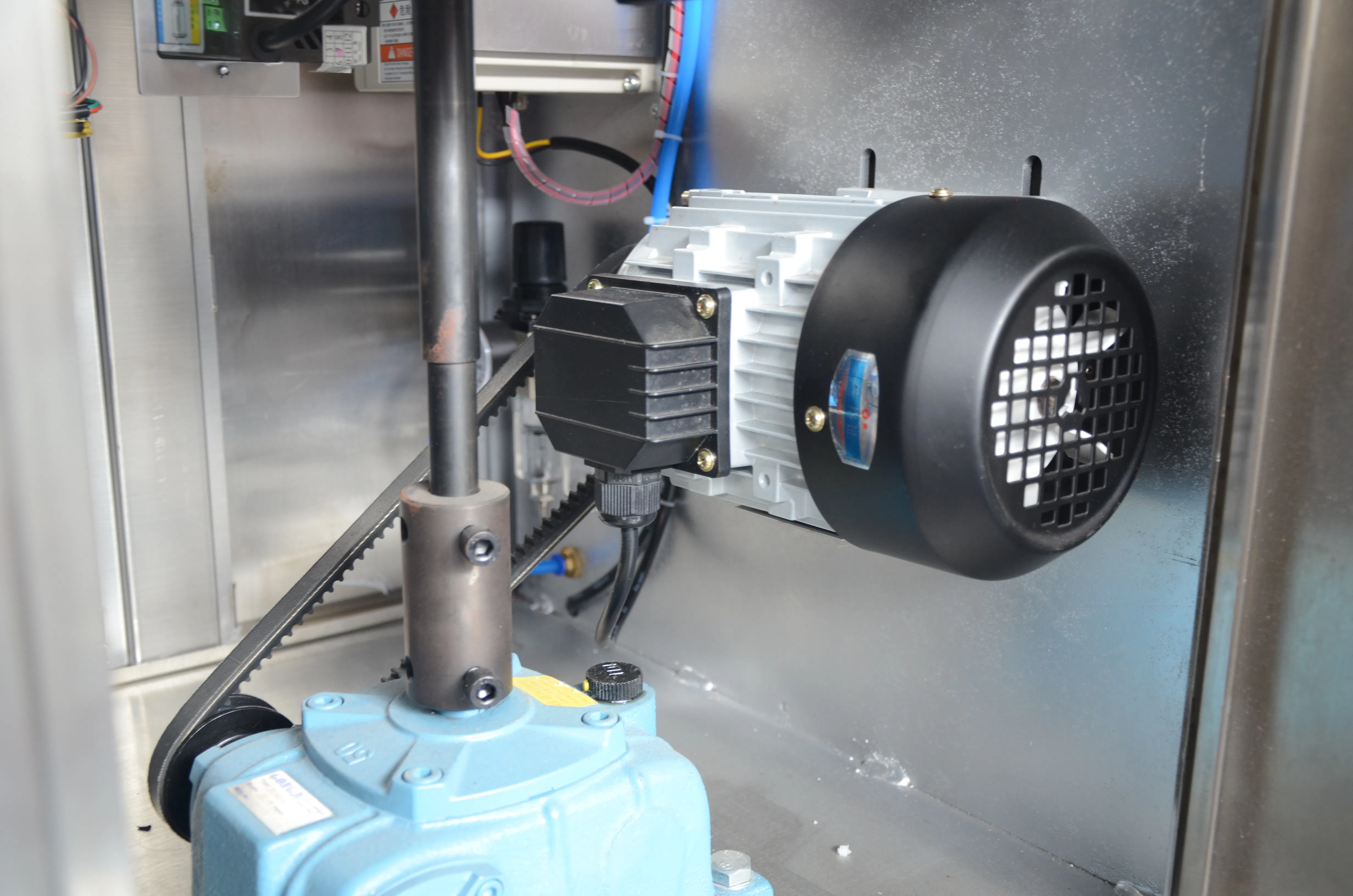 Advanced Touch Interface in High-Precision Sachet Packaging Systems