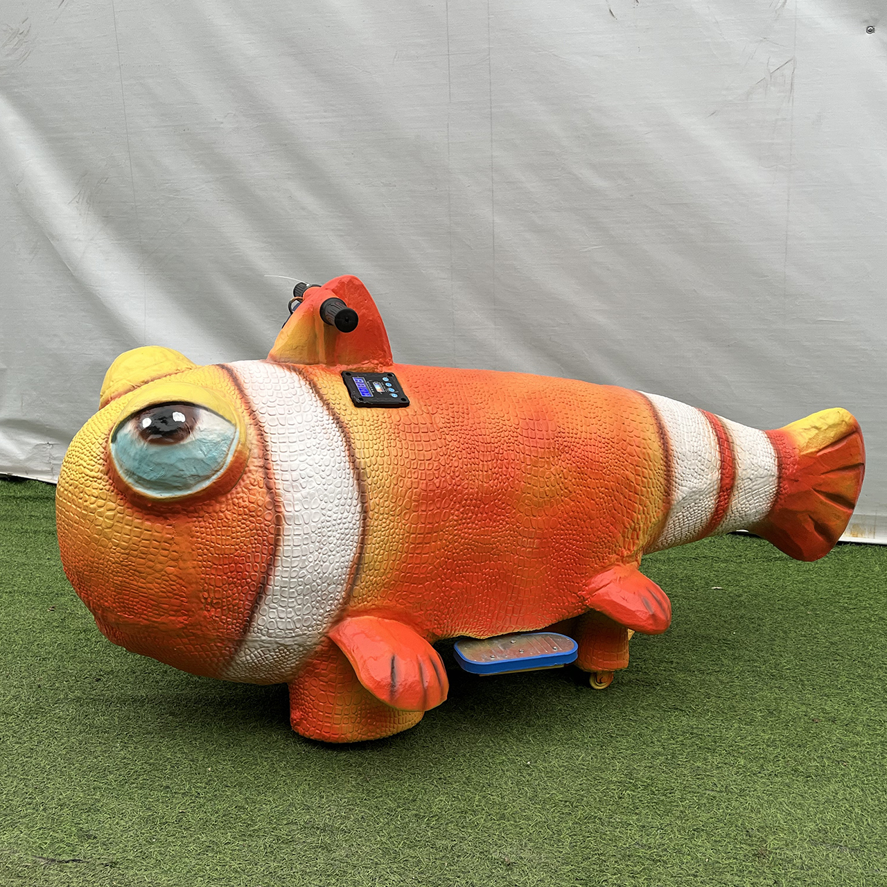 Customized Design Cartoon Nemo Animal Fish Equipment Baby Dinosaur Electric Scooter Toys for Kids Adventure Park