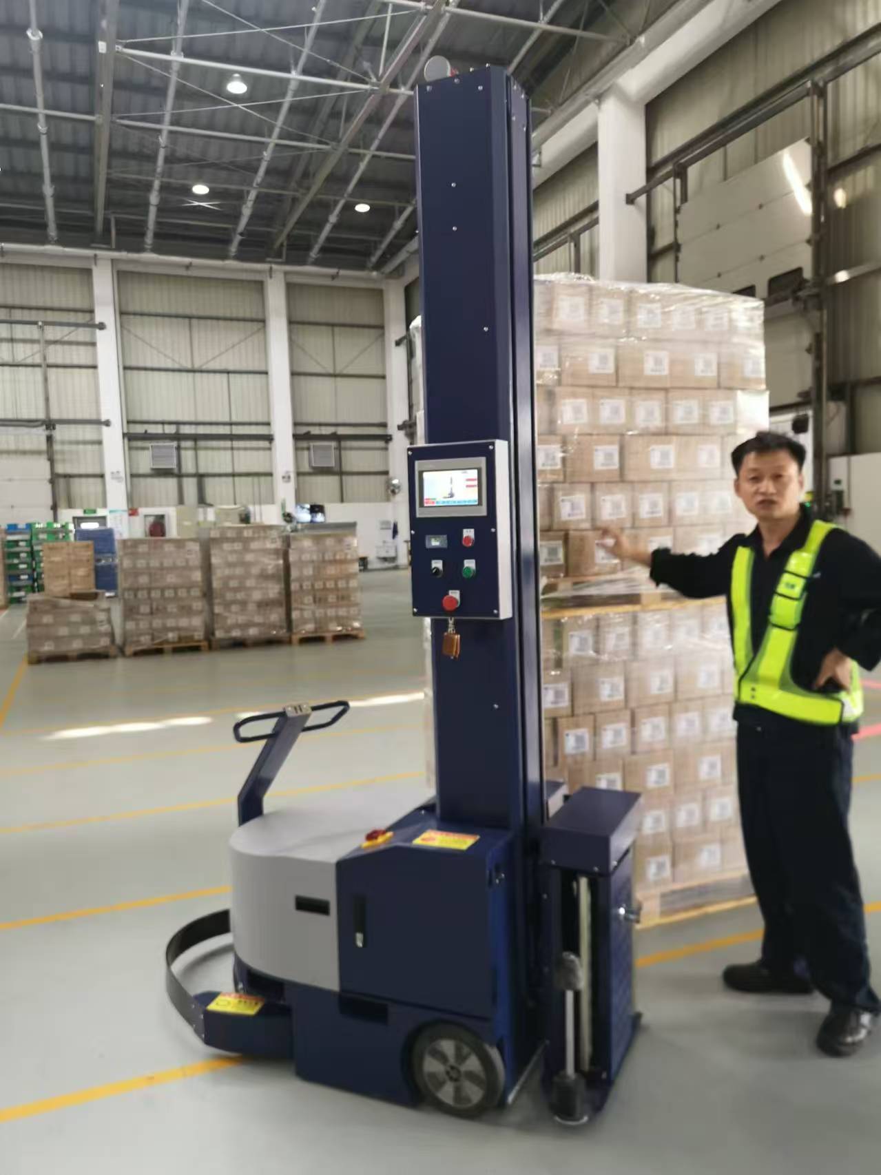 Self Propelled Mobile Manual Robot Pallet Stretch Film Wrapper Packing Wrapping Machine