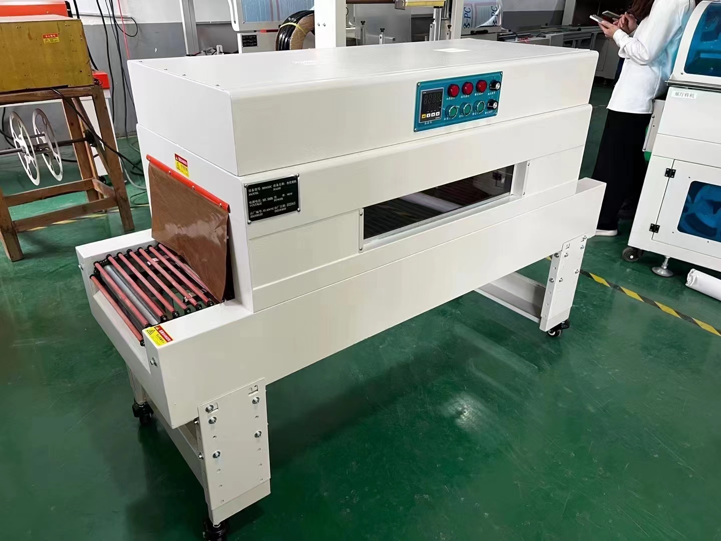 High Quality And Easy To Operate Shrink Wrapping Machine With CE Certification