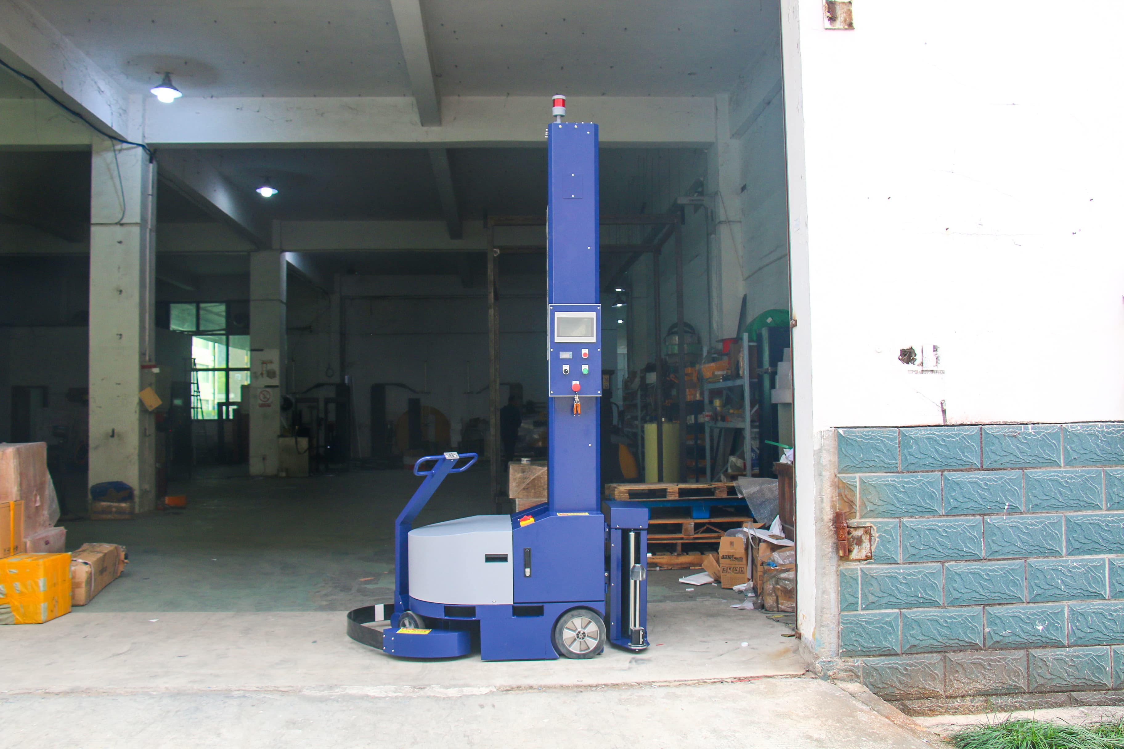 Mobile Robot Pallet Wrapper Machine