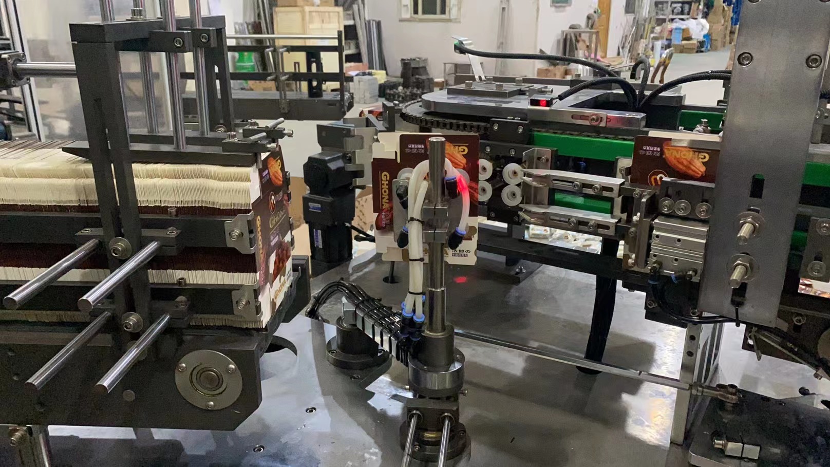 Automatic Cartoner Carton Box Packaging Automatic Pouch Vertical Cartoning Fully Automatic Box Packing Machine