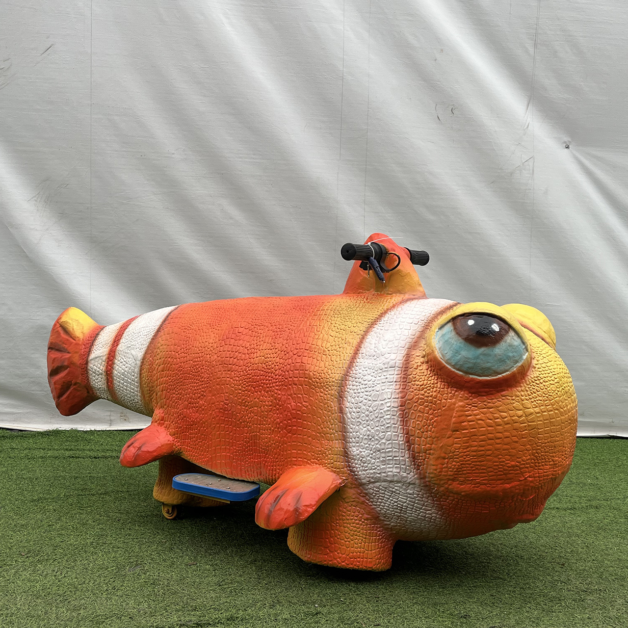 Customized Design Cartoon Nemo Animal Fish Equipment Baby Dinosaur Electric Scooter Toys for Kids Adventure Park