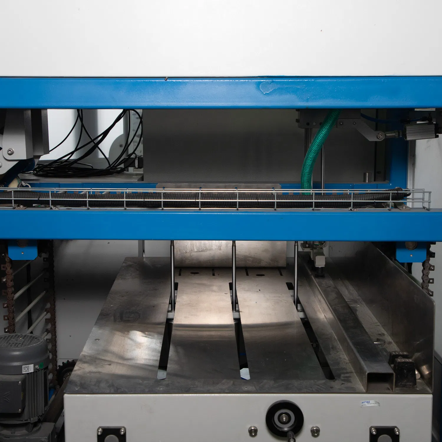 Fully Automatic Open Mouth Bagging Machine for 15-50kg Powder &amp; Granule Packaging with Weighing Filling Sewing System Industrial Bag Packing Line Equipment