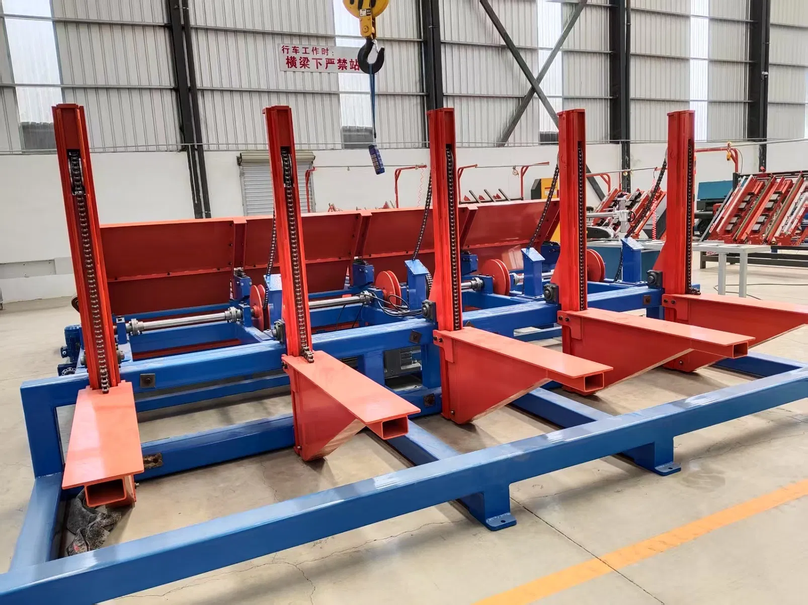 Timber Depalletizing System Tilt Hoist Horizontal Design Fully Electrical 5000kg Capacity