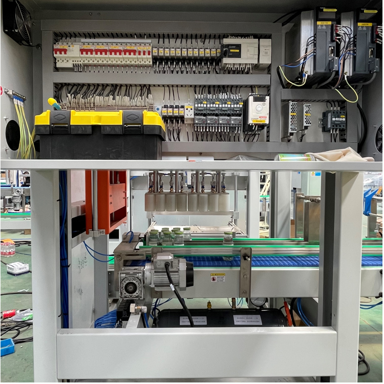 Case Packer with Robotic Pick and Place Arm for Bottled Beverage and Food Products