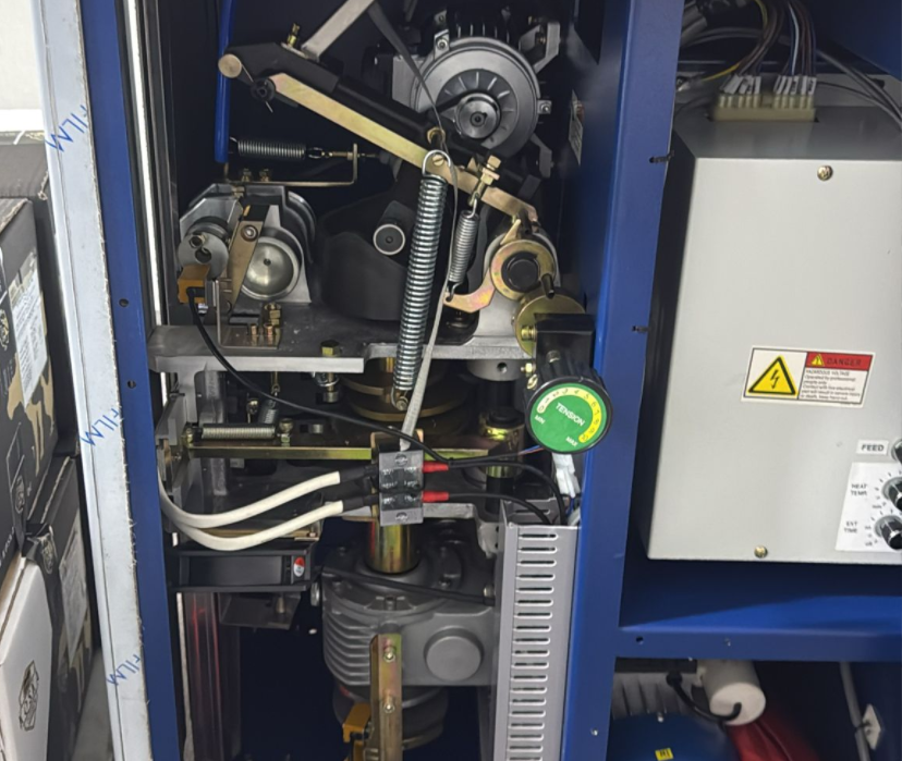 Model DBA-1300A Mobile Semi-Automatic PP/PET Pallet Probe Carton Vertical Strapper Strapping Packing Machine for Sale