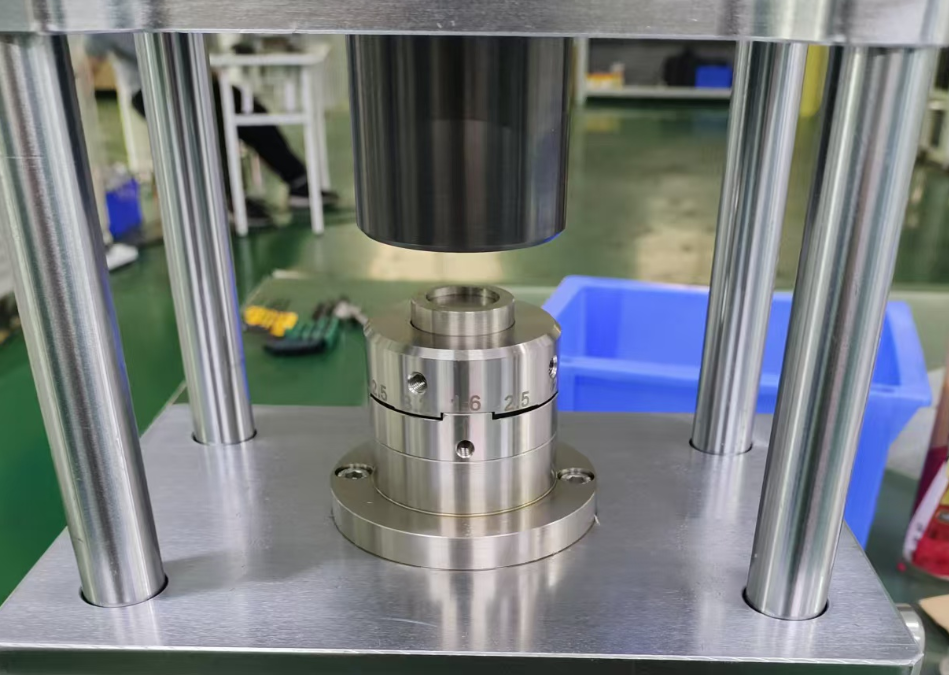 Canrd Semi-Automatic Manual Coin Cell Crimping Sealing Machine For Labs Case Packaging