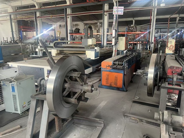 Integrated Molding Machine