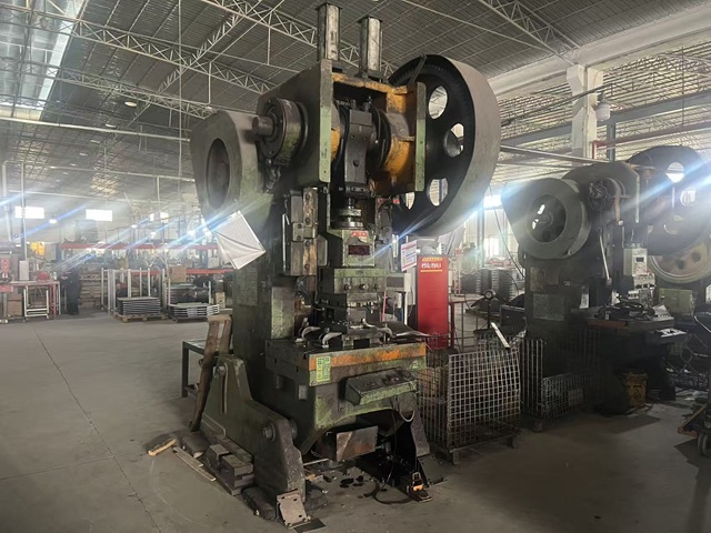 Pneumatic Punching Machine