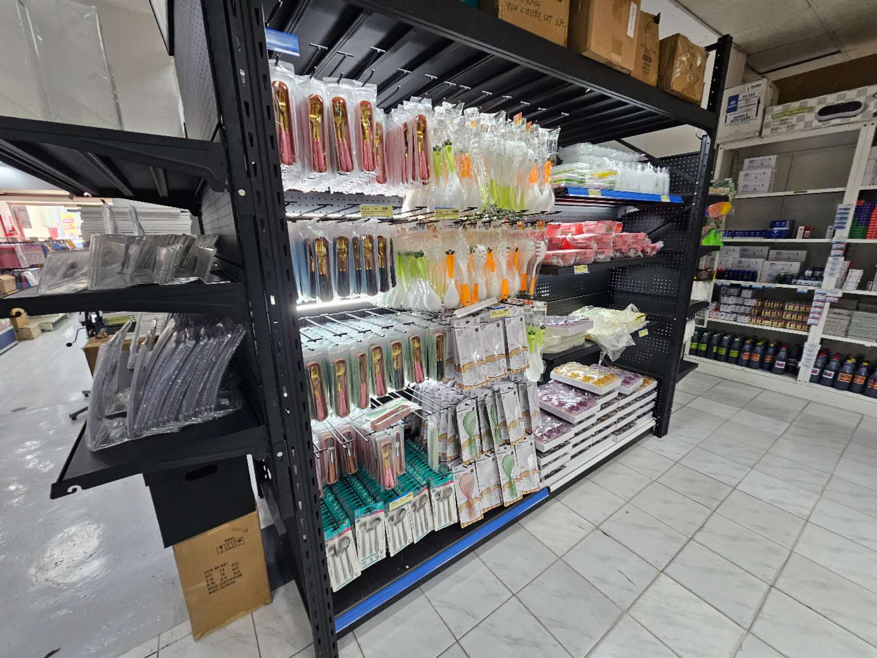 Storage Supermarket Display Shelves Large Shopping Mall Product Display Shelves