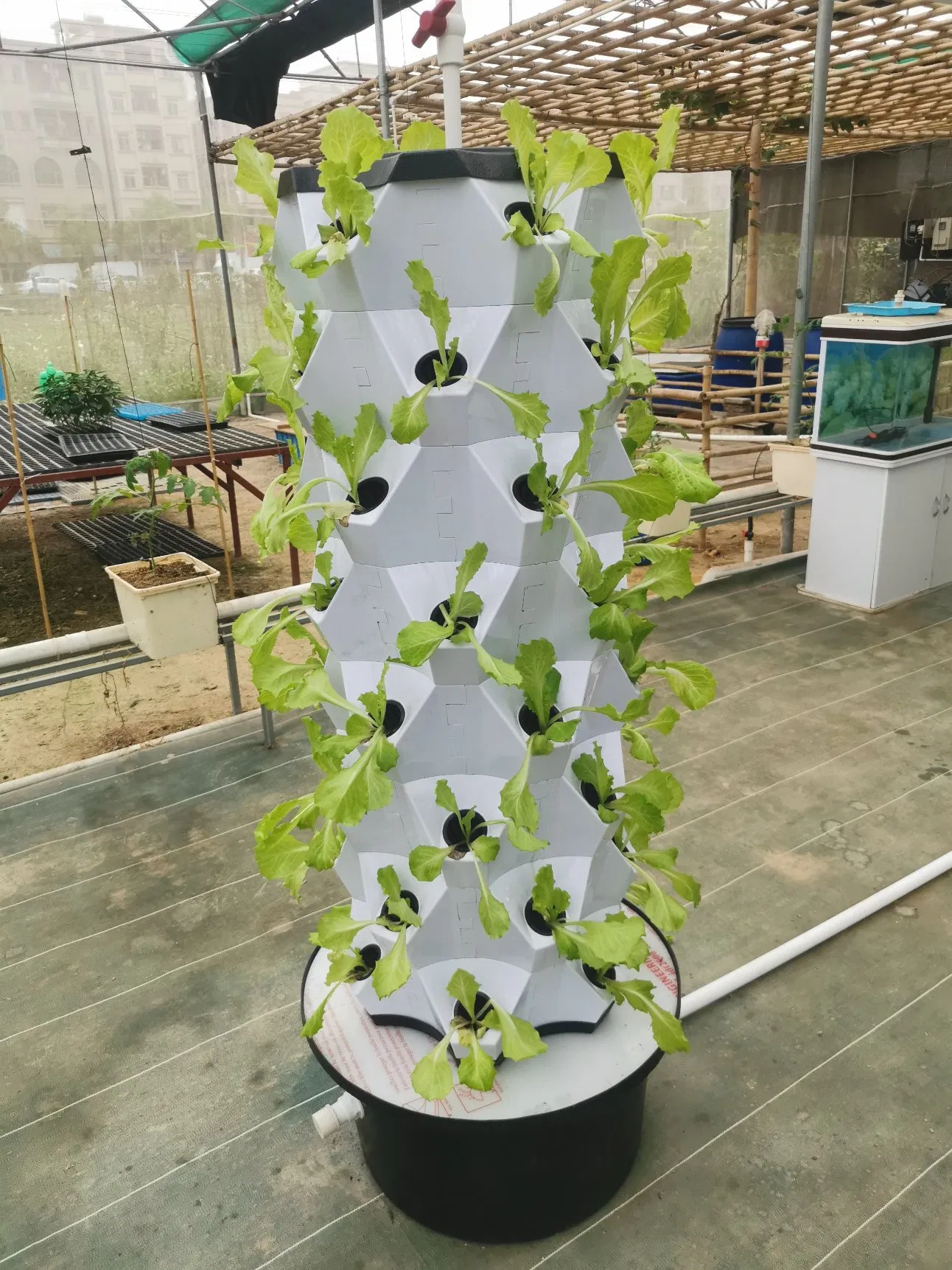 Stackable Aeroponic Tower Garden Vertical Hydroponic System with Lights