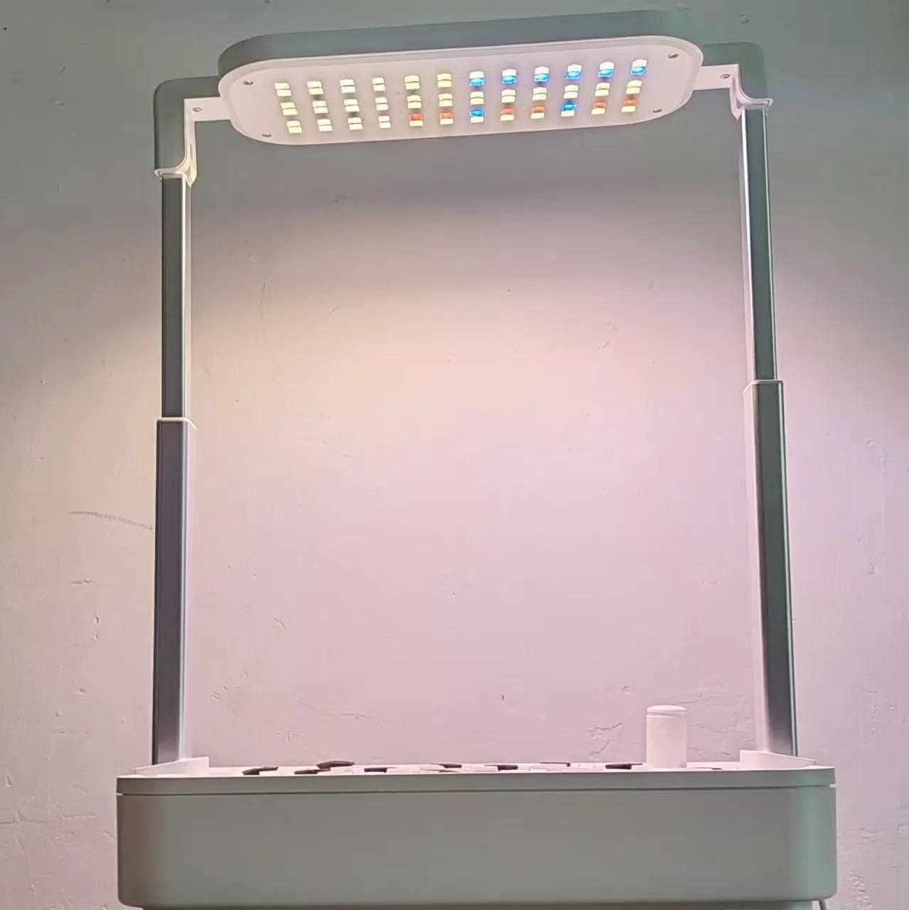 IP65 Indoor Garden Hydroponic Planter with 12 Pods Adjustable Grow Light System